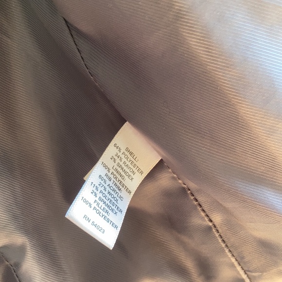 Banana Republic Herringbone Puffer Vest - Picture 5 of 5